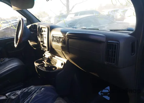 2001 Chevrolet Express from USA, damaged, VIN 1GAGG25R511171487